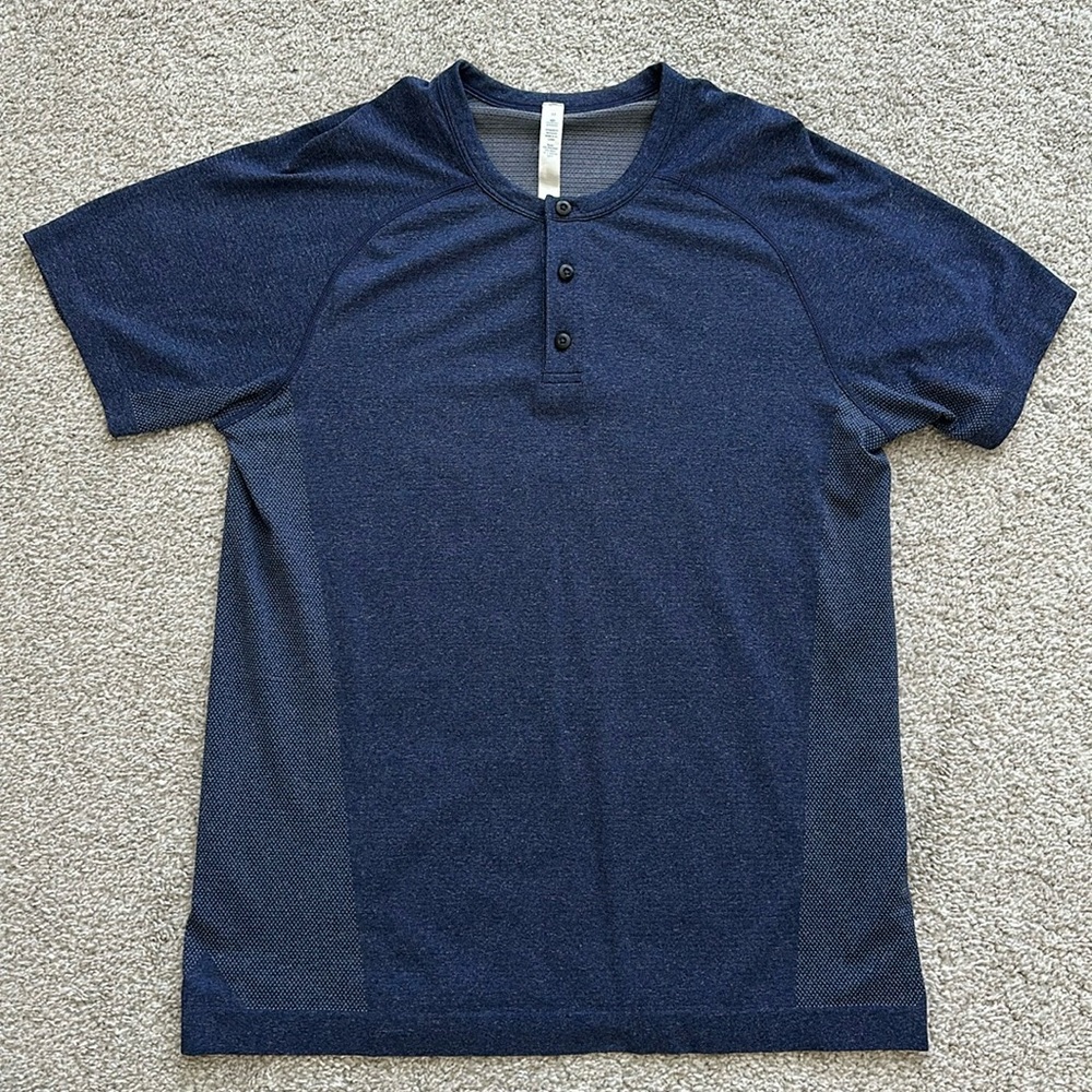 Lululemon Metal Tech Vent Performance Short Sleeve Henley Shirt Mens Size M Navy